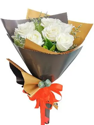 typical-white-roses