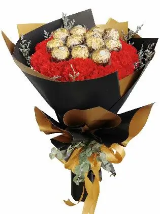 artful-lovingly-made-bouquet